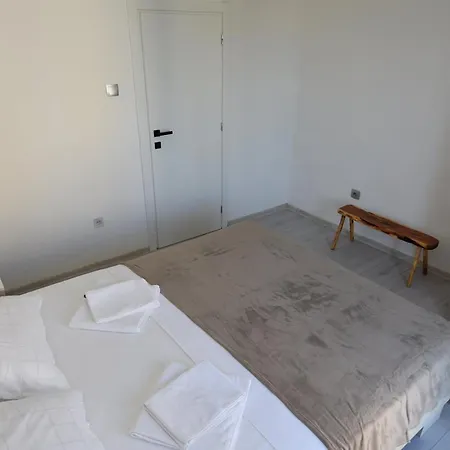 Marko With Sea View Apartment